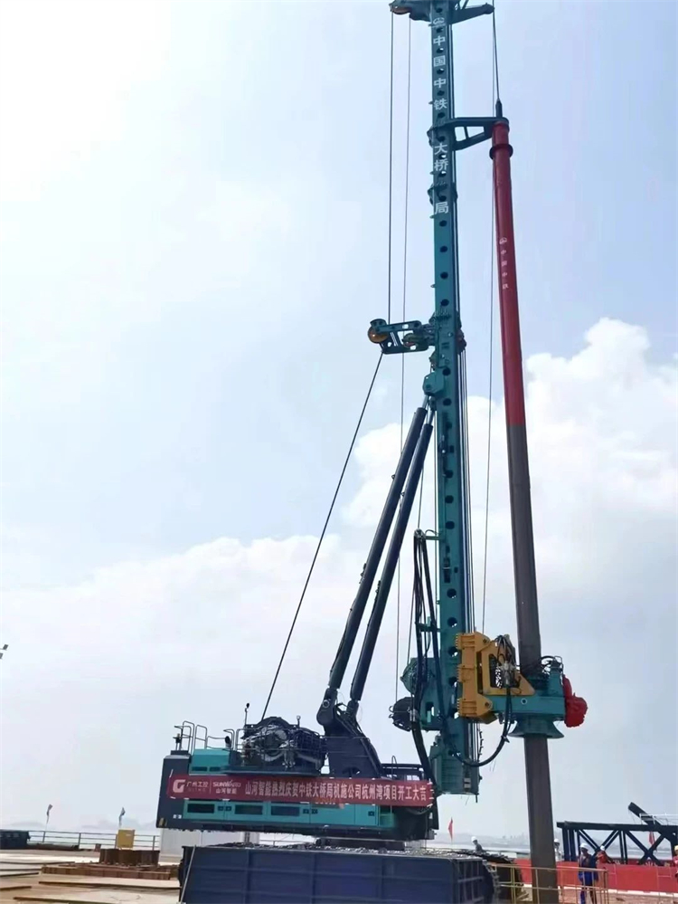 再战天下级工程！尊龙凯时官网网址智能超等旋挖钻机SWDM800H助建杭州湾跨海铁路桥项目