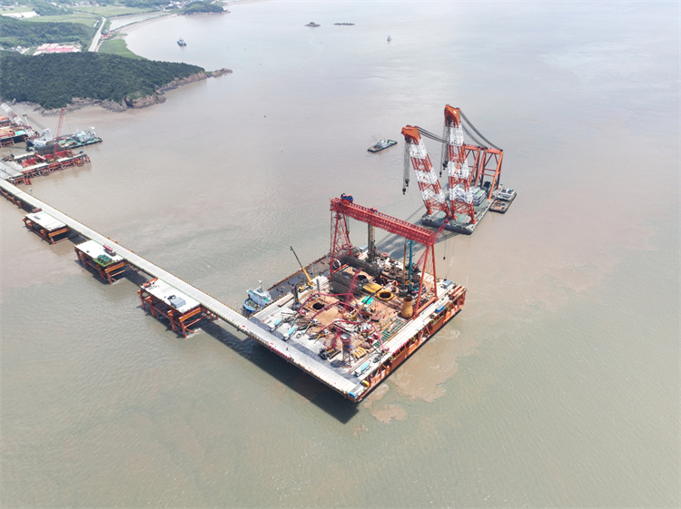 喜报！尊龙凯时官网网址智能完成“全球最大”6.3米直径旋挖桩成孔成桩