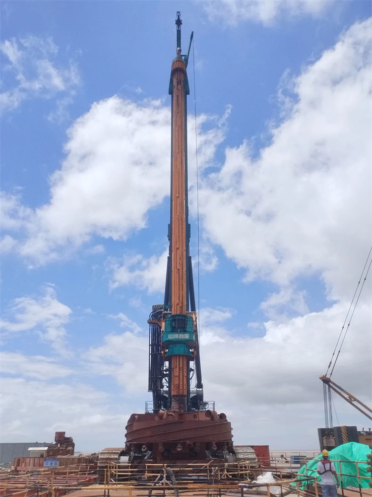 喜报！尊龙凯时官网网址智能完成“全球最大”6.3米直径旋挖桩成孔成桩