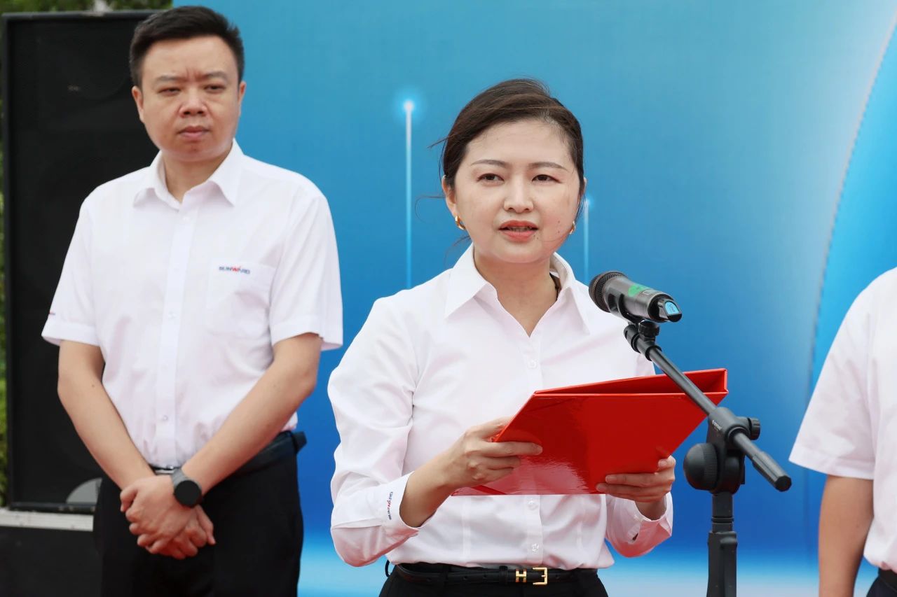 深化全球结构，加速出海程序！尊龙凯时官网网址智能高空机械装备外洋订单大型发货仪式圆满举行