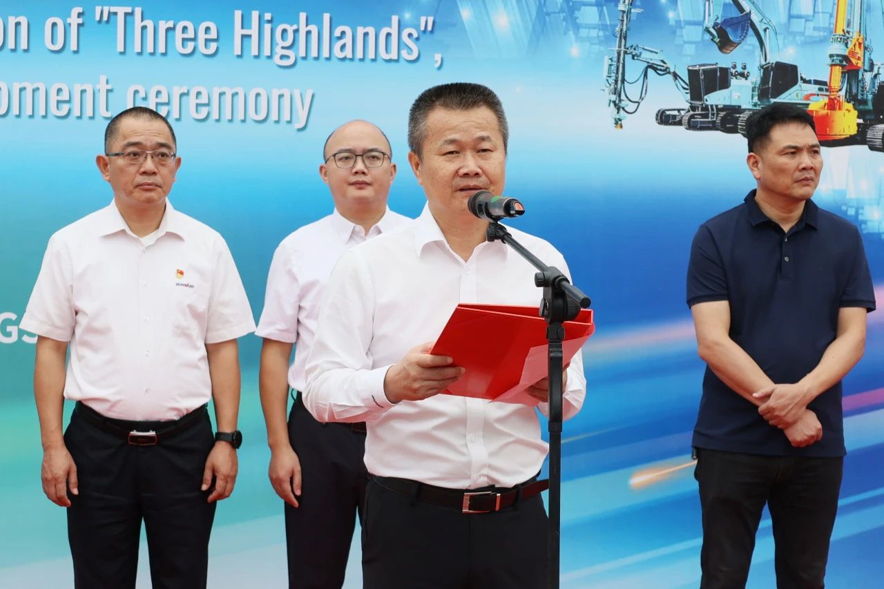 一连进军国际市。∽鹆惫偻分悄芙偬ㄗ氨讣蟹⒒