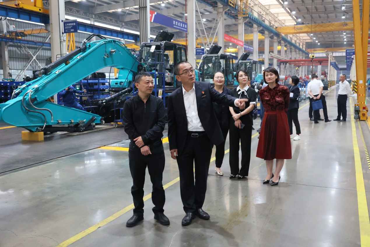 国家税务总局征管和科技生长司调研尊龙凯时官网网址智能