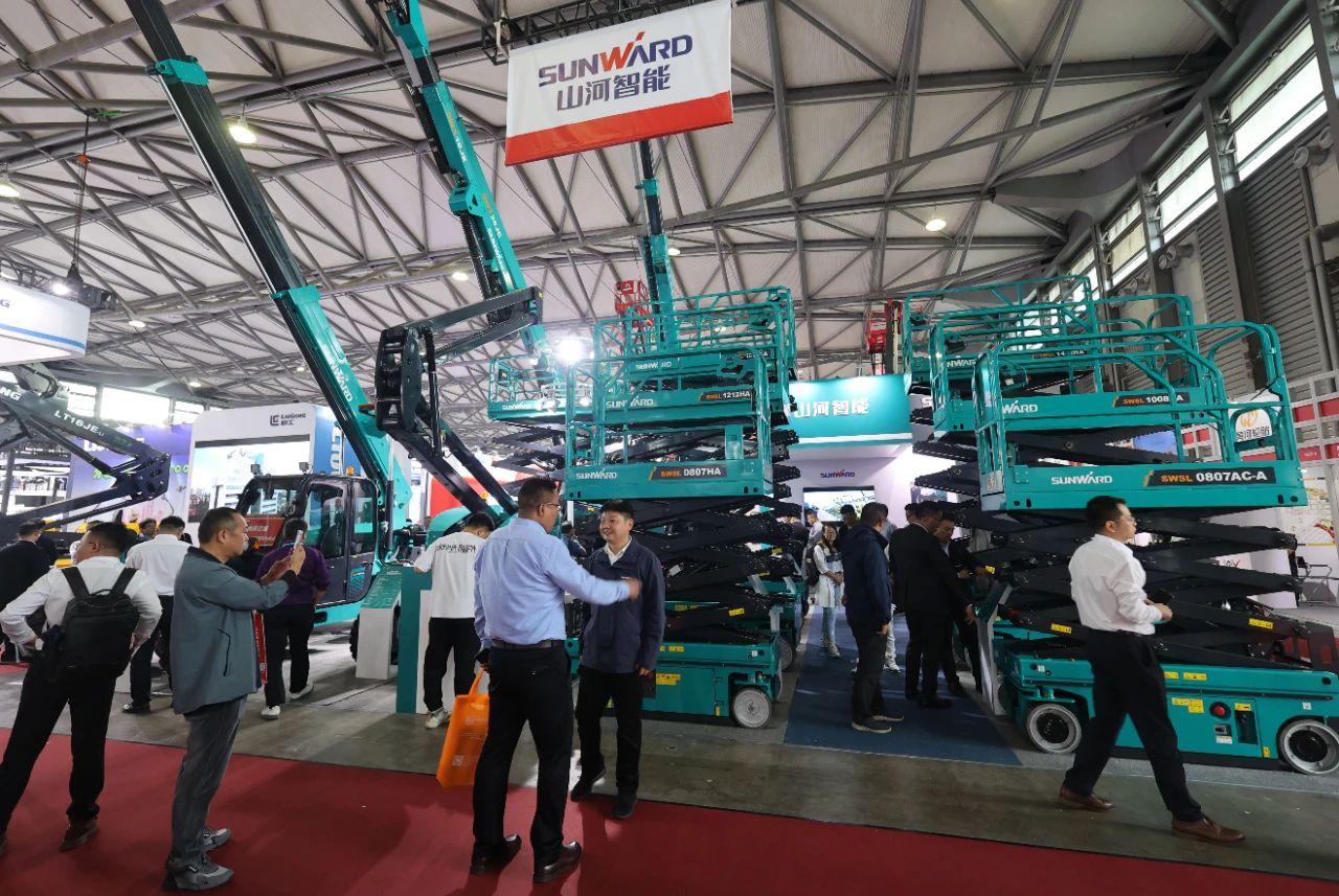 精品出击，闪灼魔都！尊龙凯时官网网址智能全系列高空机械亮相2023亚洲国际高空展