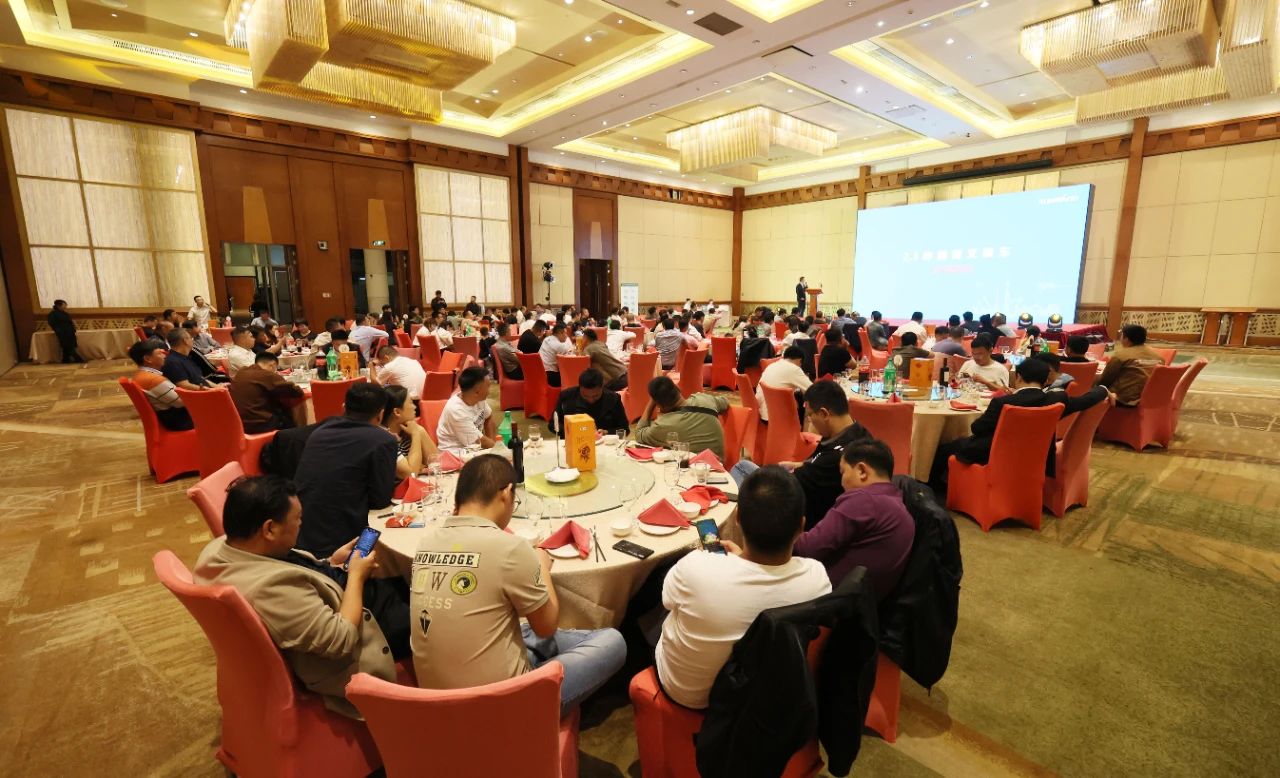 精品出击，闪灼魔都！尊龙凯时官网网址智能全系列高空机械亮相2023亚洲国际高空展