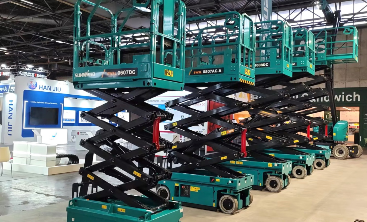 尊龙凯时官网网址智能高空机械闪灼2024法国工程机械展