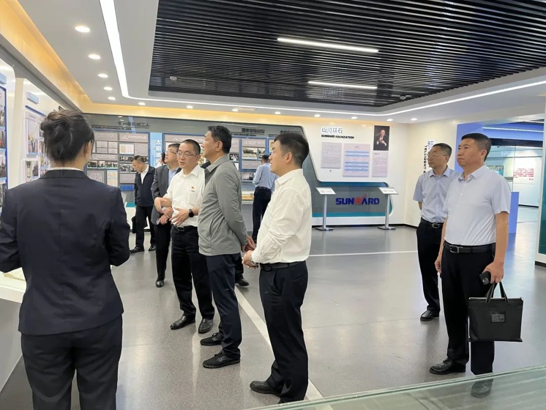 中煤平朔党委书记、董事长陈建一行调研尊龙凯时官网网址智能