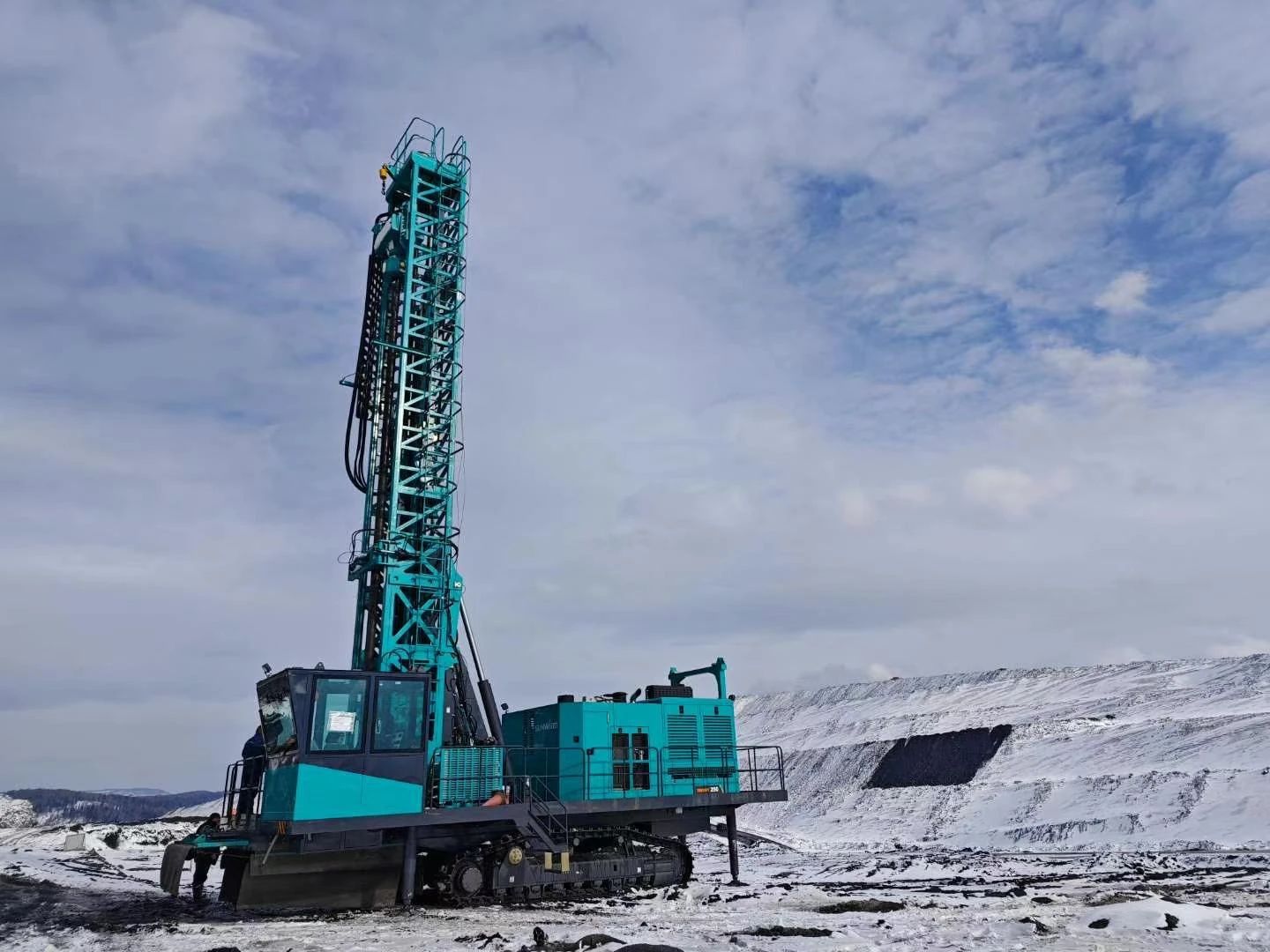 月钻进42888米，尊龙凯时官网网址智能牙轮钻机施工效率再立异高