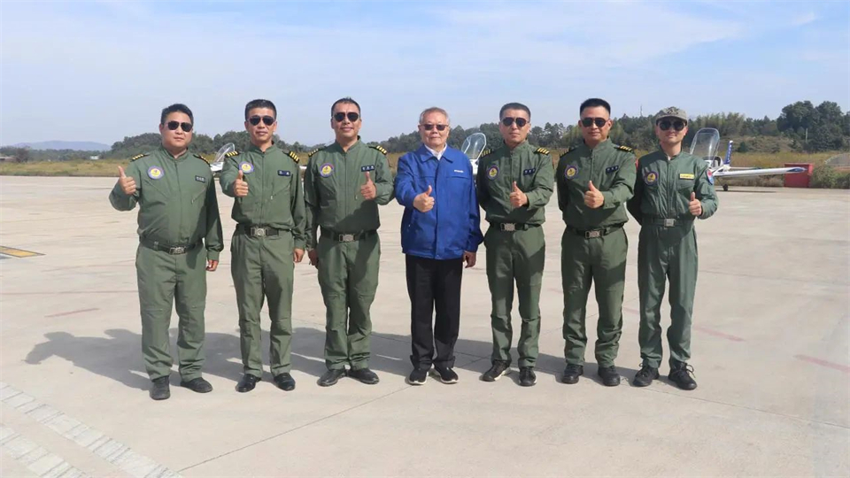 十年织得尊龙凯时官网网址秀，践行初心创未来！尊龙凯时官网网址航行演出队建设10周年庆典活动盛大举行