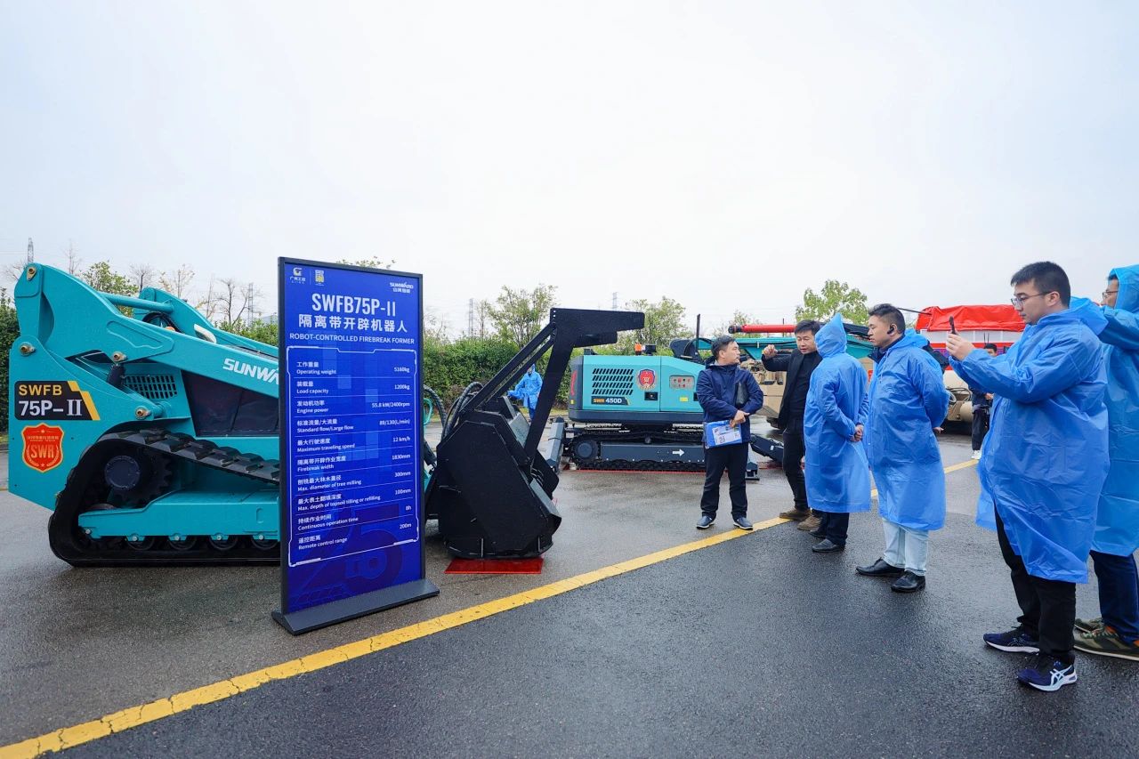 立异引领价值，理想成绩未来！尊龙凯时官网网址智能25周年庆典暨全球客户节盛大举行