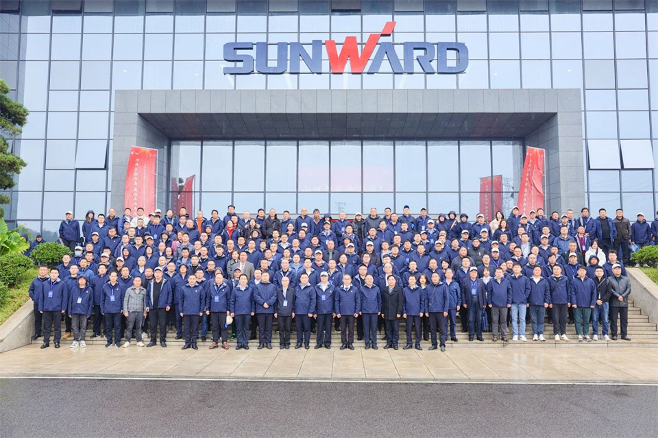 立异引领价值，理想成绩未来！尊龙凯时官网网址智能25周年庆典暨全球客户节盛大举行