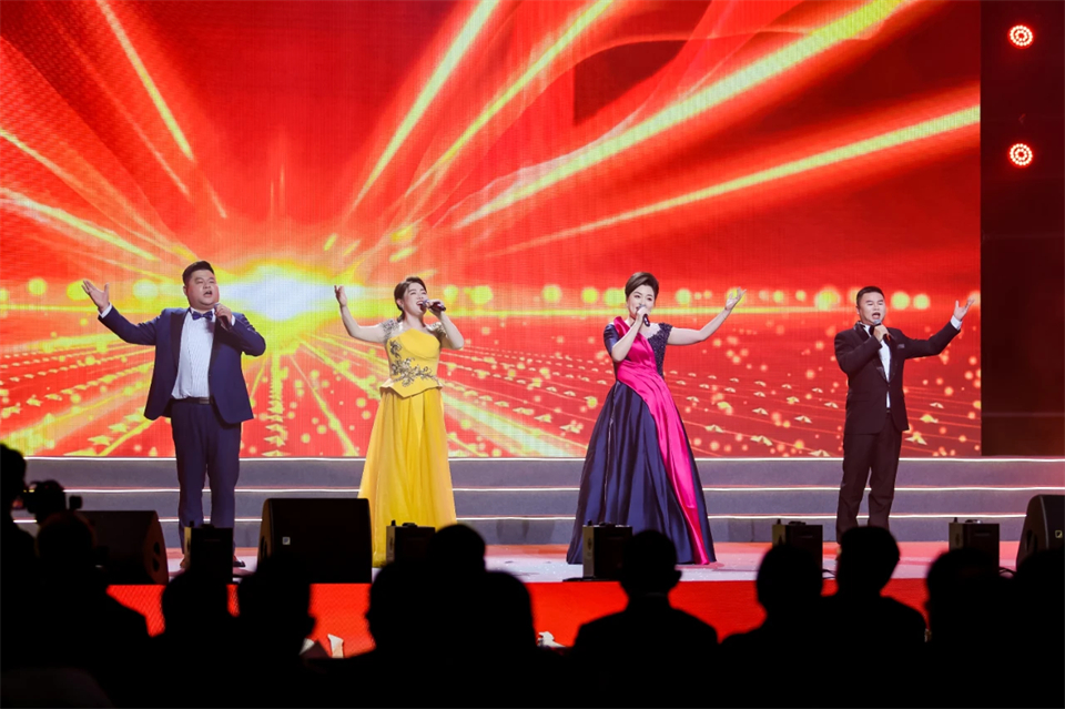 立异引领价值 理想成绩未来——庆祝尊龙凯时官网网址智能建设25周年表扬大会暨文艺晚会盛大举行