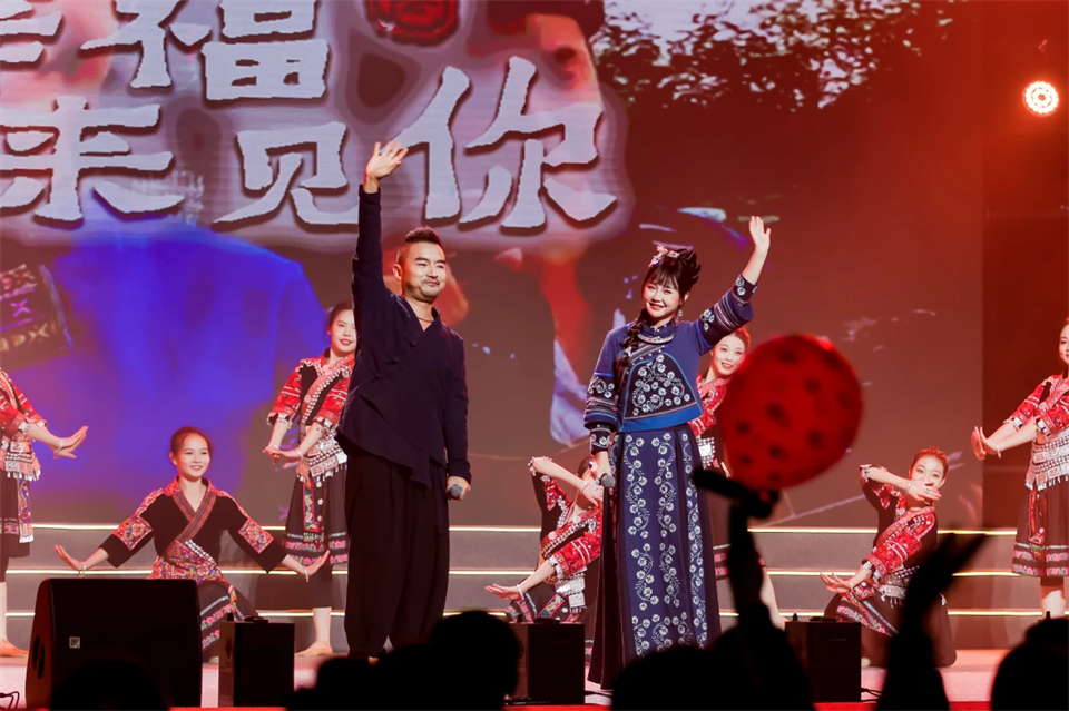 立异引领价值 理想成绩未来——庆祝尊龙凯时官网网址智能建设25周年表扬大会暨文艺晚会盛大举行