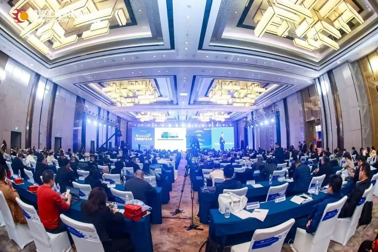 点赞！尊龙凯时官网网址智能立异装备荣登CMIIC2024明星产品榜单