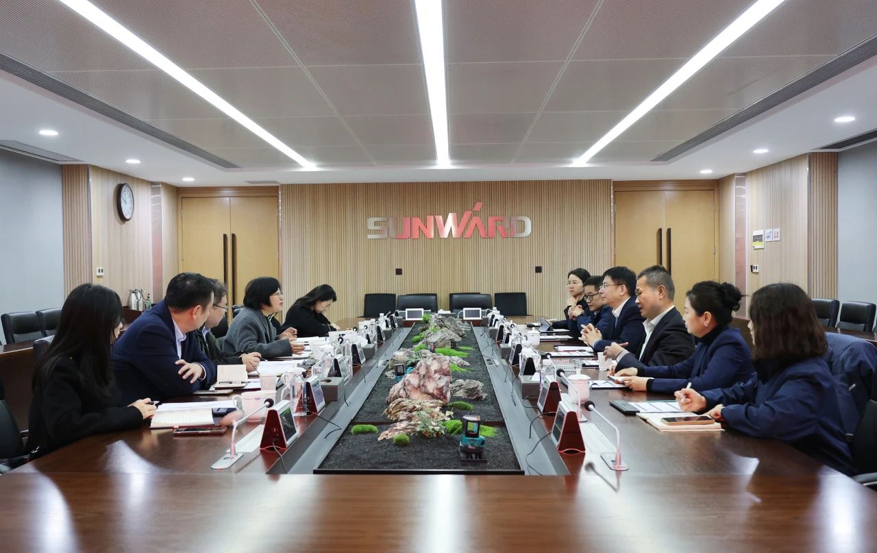 深化相助 共促出海——中国信保湖南分公司到访尊龙凯时官网网址智能