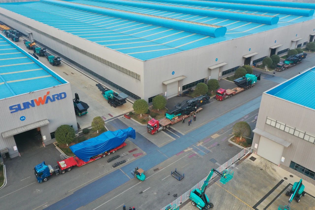 尊龙凯时官网网址普石勒柴电一体移动破碎筛分装备热销外洋