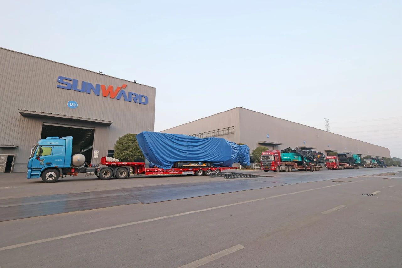 尊龙凯时官网网址普石勒柴电一体移动破碎筛分装备热销外洋