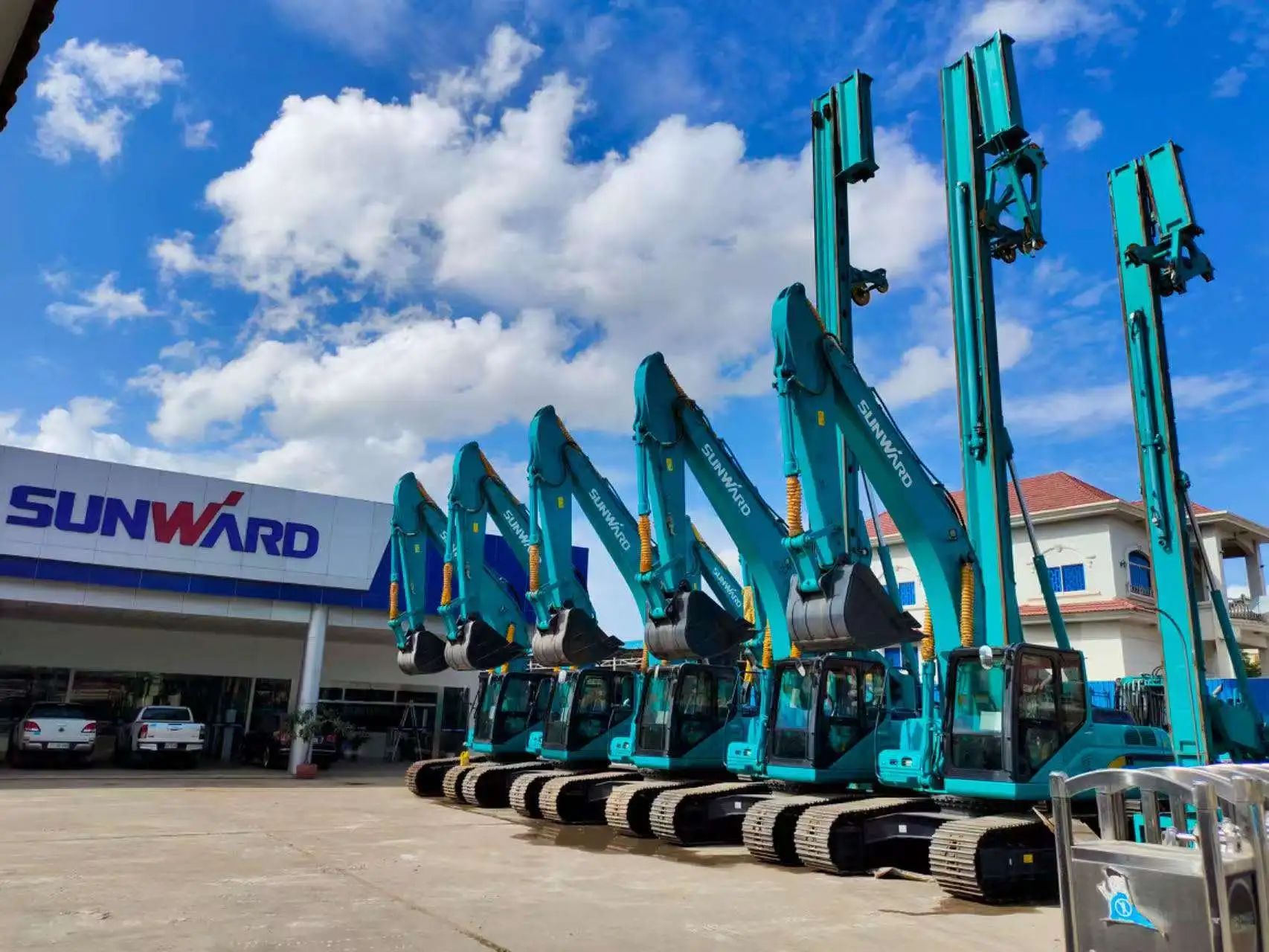 广州工控集团党委书记、董事长景广军率队考察尊龙凯时官网网址智能柬埔寨子公司