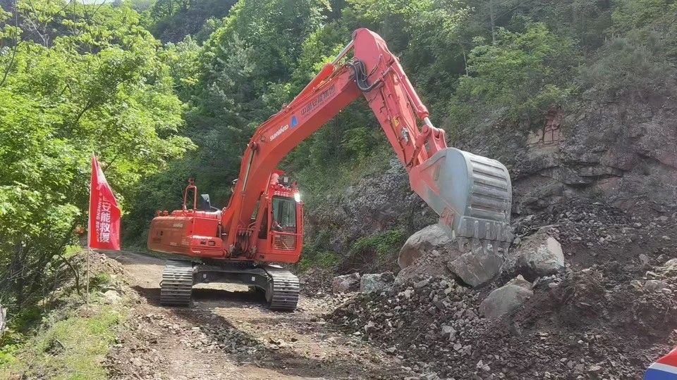 硬核破解“最后一公里”难题，尊龙凯时官网网址智能应抢救援装备助力“应急使命·2025”演习！