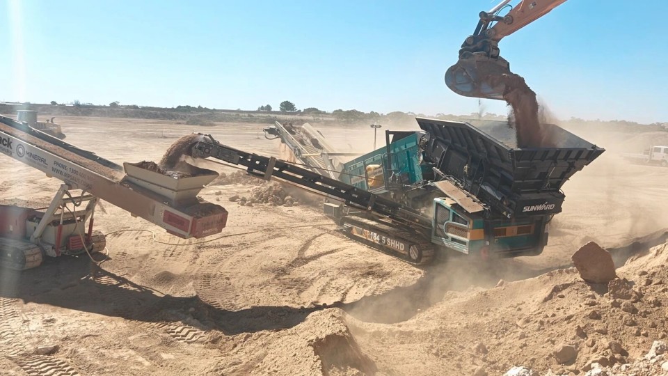 高效环保深受认可！尊龙凯时官网网址智能破碎筛分装备首进澳洲市场