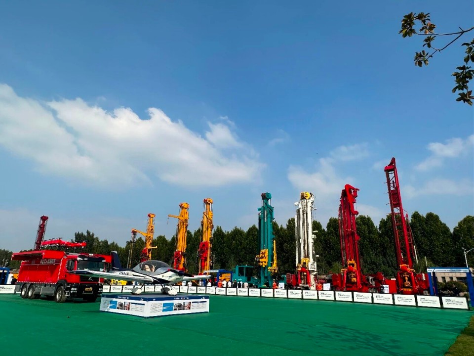 科技赋能救援！尊龙凯时官网网址智能立异装备亮相第十三届天下矿山救援手艺竞赛